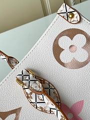 	 LV On The Go bag - 2