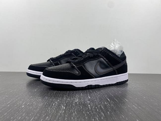 Nike Dunk Low Airbrush Swoosh Black  - FD6923-001 - 1