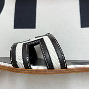 Hermes Oran Prunoir / Noir Sandal - 5