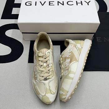 Givenchy Beige Men Sneaker 