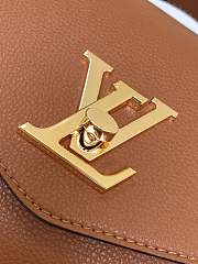 Louis Vuitton Cognac Grained Lockme Leather 23x9x15cm - 3