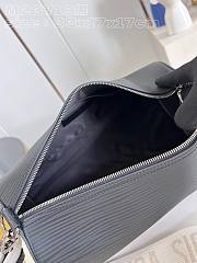 Louis Vuitton Soft Polochon PM Black Epi Size 33x17x17cm - 5