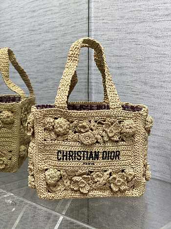MEDIUM DIOR BOOK TOTE Natural Cannage Raffia