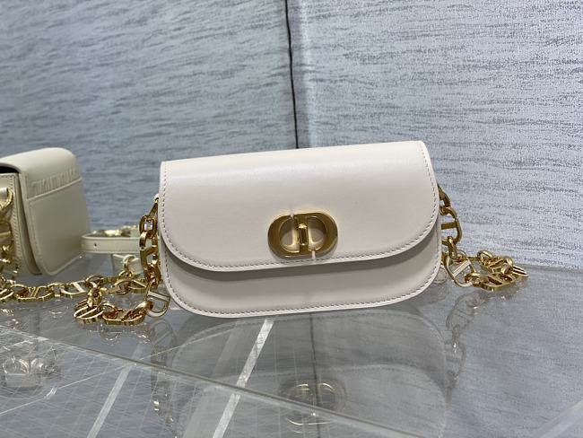 30 MONTAIGNE AVENUE BAG Dusty Ivory Box Calfskin M9260UMOA_M49U - 1