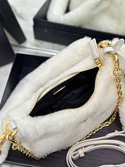 Prada Re-Edition Shearling White Size 22x17x6cm - 2
