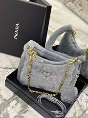 Prada Re-Edition Shearling Purple Size 22x17x6cm - 2