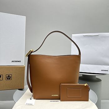 	 Jacquemus Le Regalo Brown leather bucket bag
