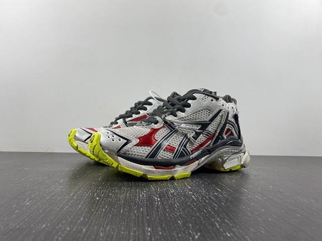 Balenciaga Runner 677403-W3RB6-9167 - 1
