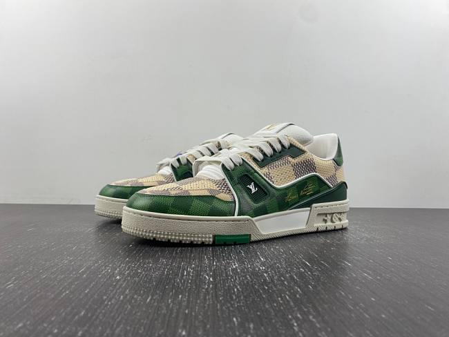 	 Louis Vuitton LV Green Trainer - 1