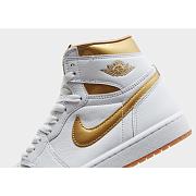 Air Jordan 1 High OG WMNS “Metallic Gold”  FD2596-107 - 2