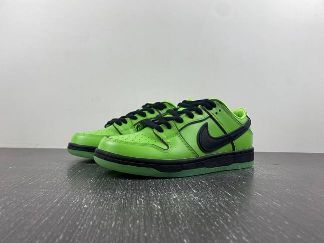 The Powerpuff Girls x Dunk Low Pro SB QS 'Buttercup' FZ8319-300 - 1