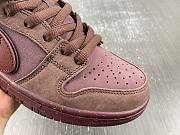 NIKE DUNK LOW PREMIUM SB “CITY OF LOVE COLLECTION BURGUNDY CRUSH” FN0619-600 - 2