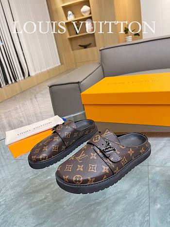 LV Cosy Flat Comfort Clog Brown