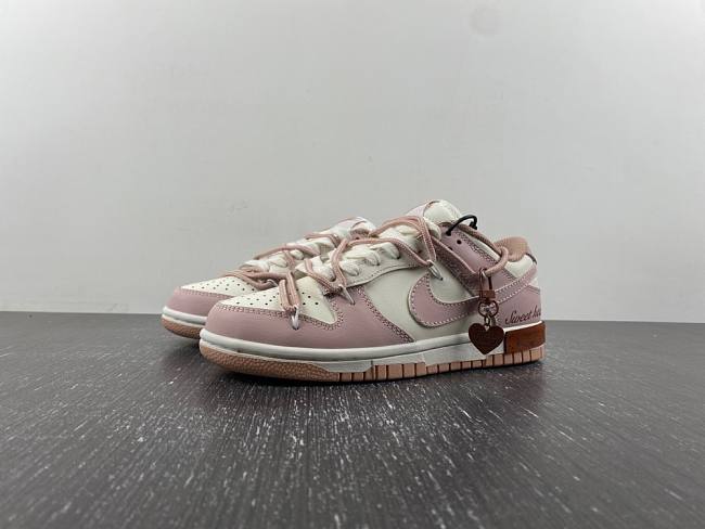 Nike SB Dunk Low Sweet Heart DD1503-118 - 1
