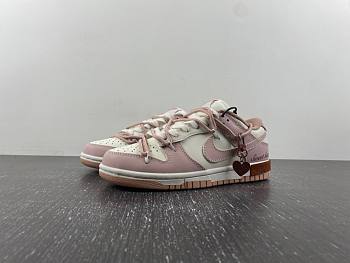 Nike SB Dunk Low Sweet Heart DD1503-118