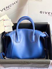 Givenchy Antigona Bag in Box Leather Blue - 4