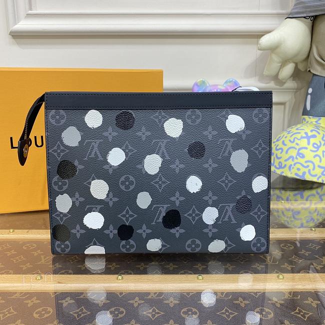 Louis Vuitton Pochette Voyage M81934 SIZE 26X20CM - 1
