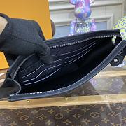 Louis Vuitton Pochette Voyage M81934 SIZE 26X20CM - 3