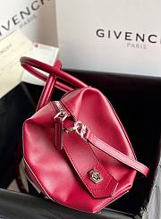 Givenchy Antigona Bag in Box Leather Pink - 4