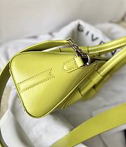 Givenchy Antigona Stretch Bag in Box Leather Chartreuse - 4