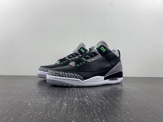 Air Jordan 3 Retro Green Glow CT8532-031 - 1