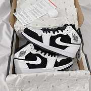 Air Jordan 1 Mid White Black 554724-113 - 2