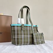 Burberry London Tote Bag 44.1624.5CM - 1