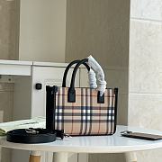 Burberry Tote Bag Black 20.61.4cm - 5