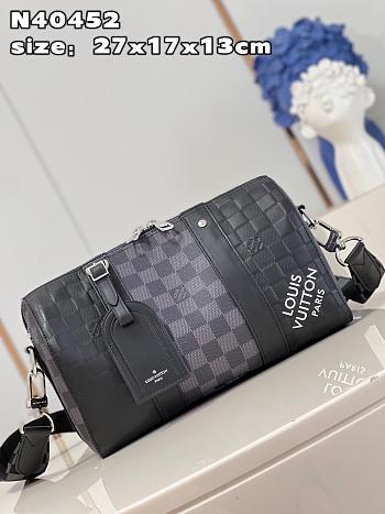 Louis Vuitton Black SIZE 27x17x13CM