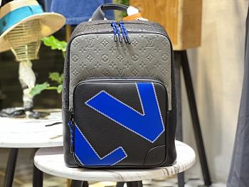 Louis Vuitton Dean Backpack M59924 Size 31x41x15CM