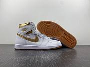 Air Jordan 1 Retro High OG Metallic Gold FD2596-107 - 6