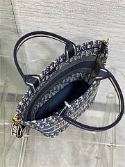 Dior Hat Basket Bag Blue Dior Oblique Embroidery - 2