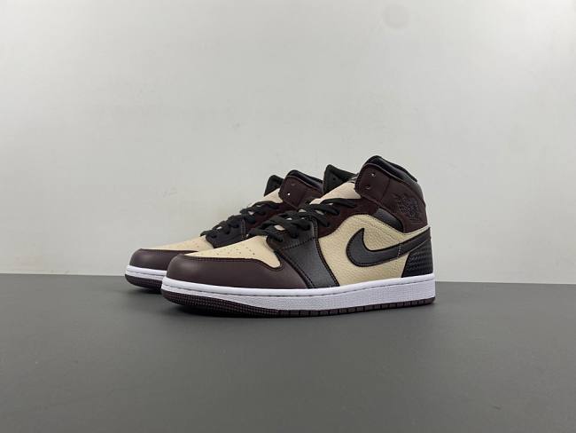 Air Jordan 1 Mid SE Paris YMCA FZ4359-200 - 1