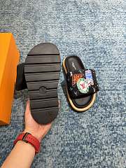 Louis Vuitton Pool Pillow Comfort Mule 01 - 3