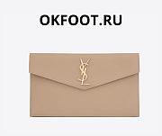 YSL UPTOWN POUCH IN GRAIN LEATHER BEIGE - 1