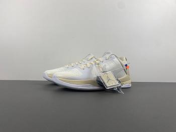 Nike Kobe 5 Protro Undefeated Rice White DB4796-101