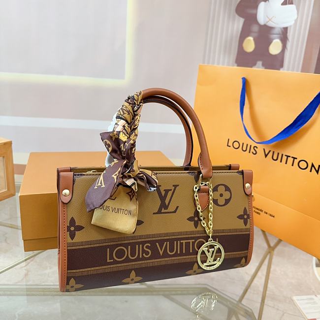 LV Crossbody Ladies Handbags Brown Size 25cm  - 1