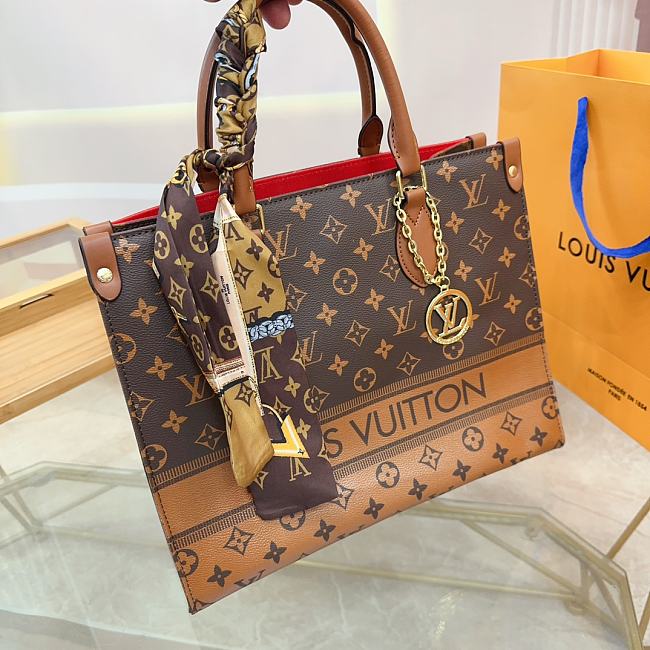 LV OnThe Go BB 23 Size 25 x 19 x 11.5 cm - 1