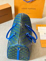 LV Keepall Bandoulière 50 Size 50 x 29 x 23 cm - 3