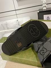 Gucci Men's Slide Sandal Grey - 5