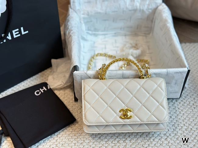Chanel White Wallet On Chain Bag 77 Size 7.5 x 4.5 x 1.5cm - 1