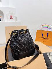 Louis Vuitton Bucket Black Bag Size 20 x 20 x 15 cm  - 6