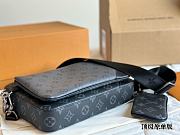LV Trio Pochette (M69443) Size 25 x 18.5 x 7 cm - 2