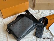 LV Trio Pochette (M69443) Size 25 x 18.5 x 7 cm - 3