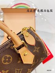 LV Speedy Bandoulière 20 Size 16 x10 x7.5 cm - 3