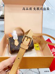 LV Speedy Bandoulière 20 Size 16 x10 x7.5 cm - 6