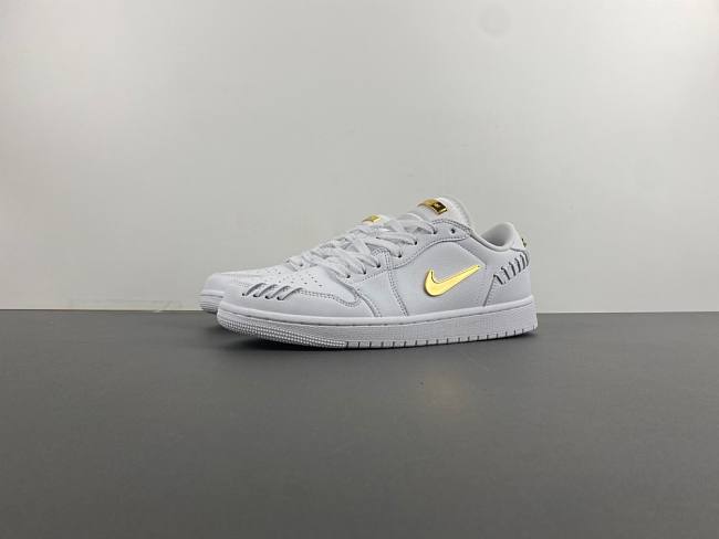 Air Jordan 1 Low Method of Make Sail Metallic Gold FN5032-100 - 1