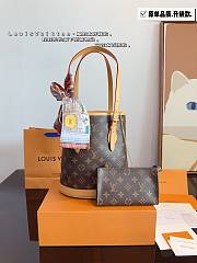 LV Pre-Owned 2001 Bucket PM Shoulder Bag Size 23x16x27cm - 4