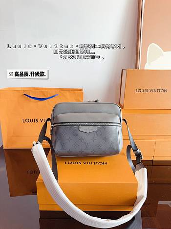 Sale Louis Vuitton Bags 72