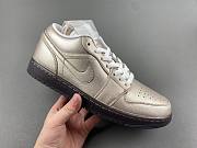 Air Jordan 1 Low SE Metallic Zinc HQ3529-099 - 3